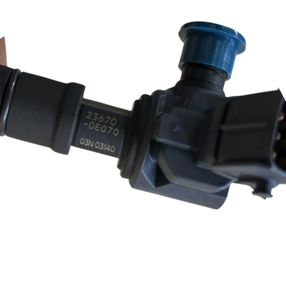 Inyector Toyota Hilux 2.4 motor 2GD-FTV (E6) - 23670-0E070 -